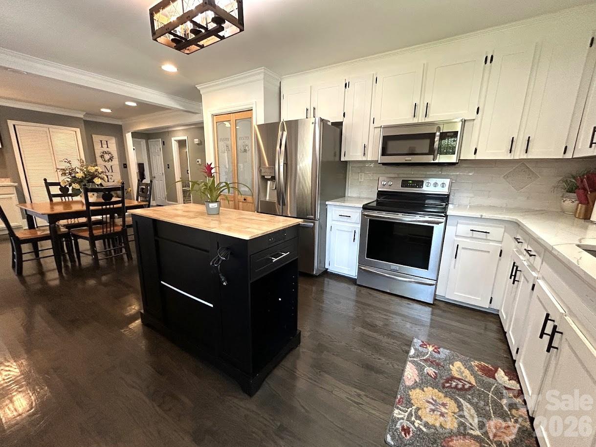 7113 Sterncrest Place — Charlotte