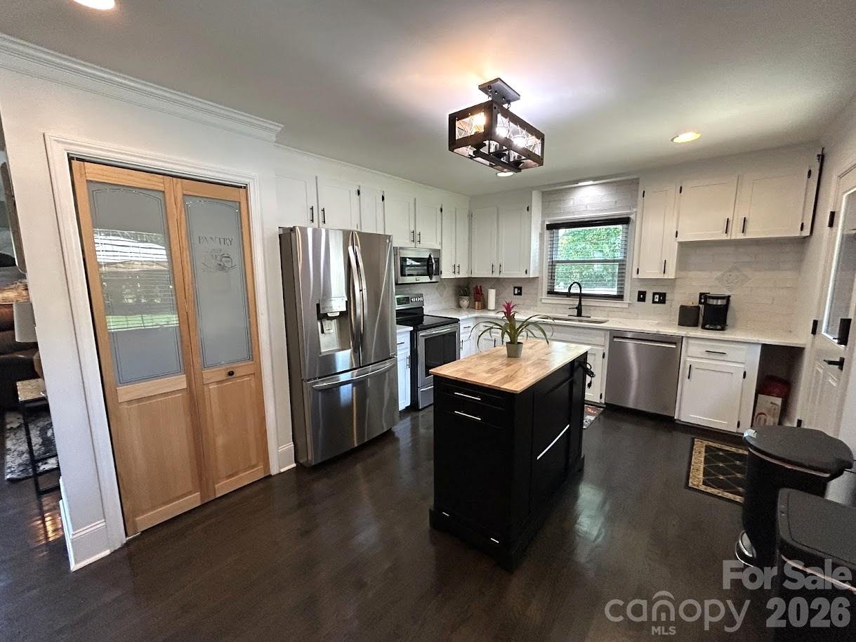 7113 Sterncrest Place — Charlotte