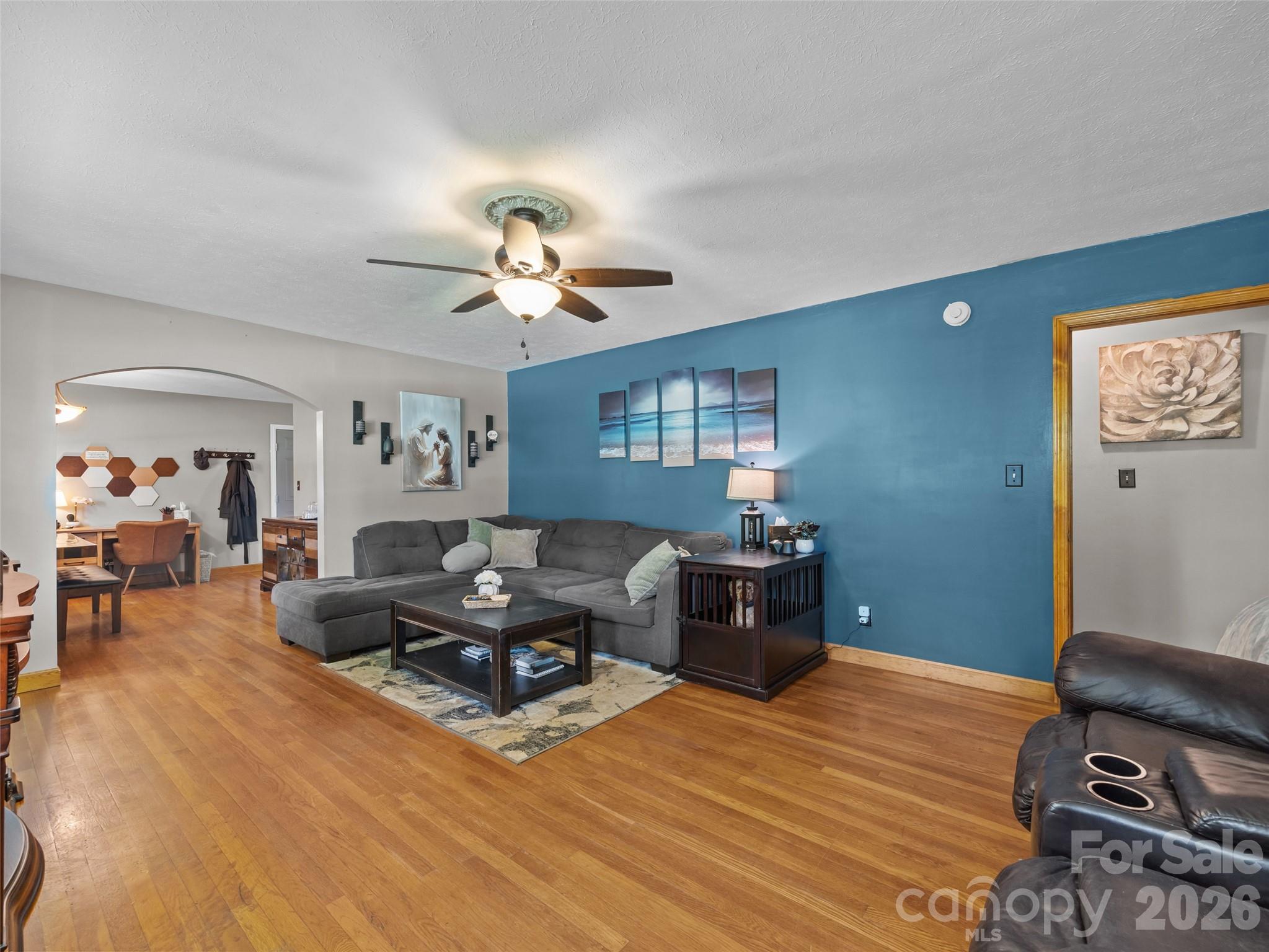 50 Baldwin Road — Arden