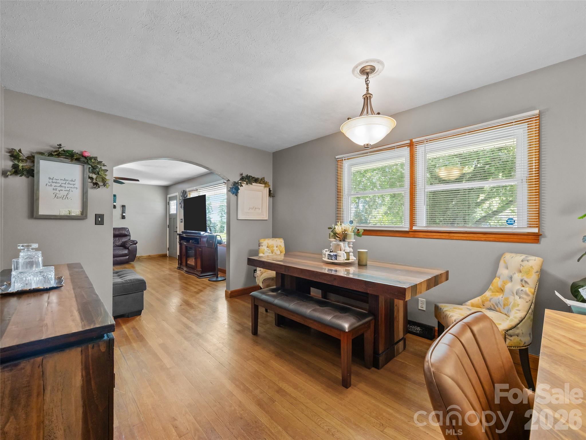 50 Baldwin Road — Arden