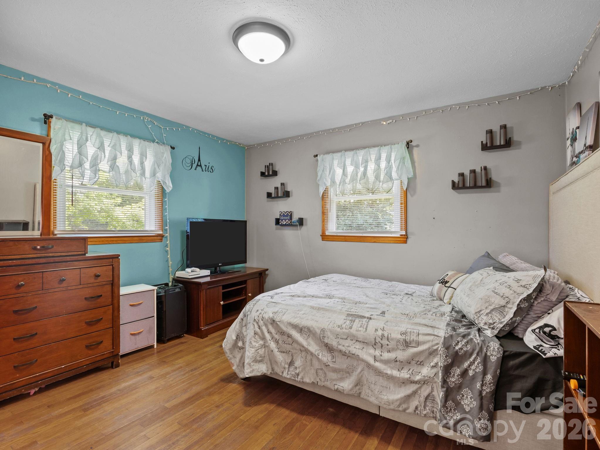 50 Baldwin Road — Arden