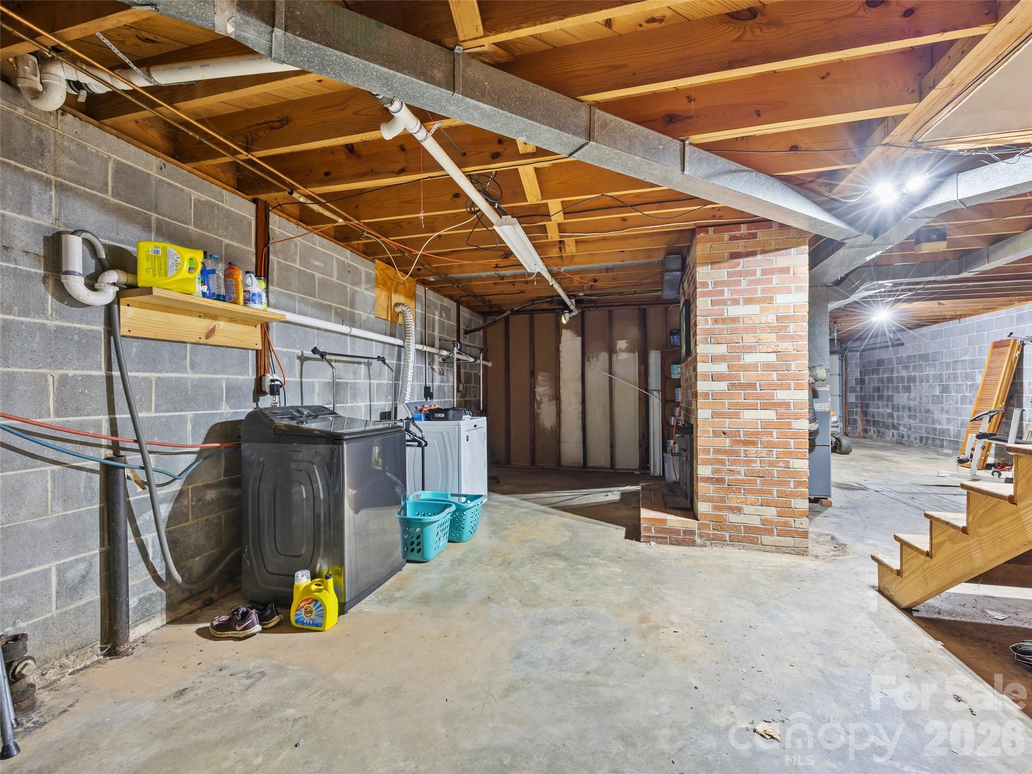 50 Baldwin Road — Arden