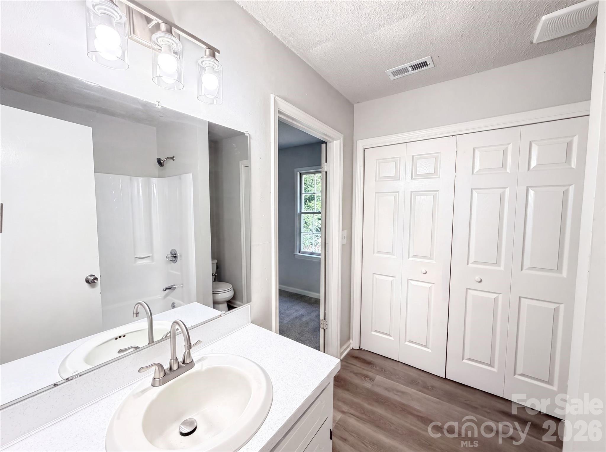 6912 Fieldlark Lane — Charlotte