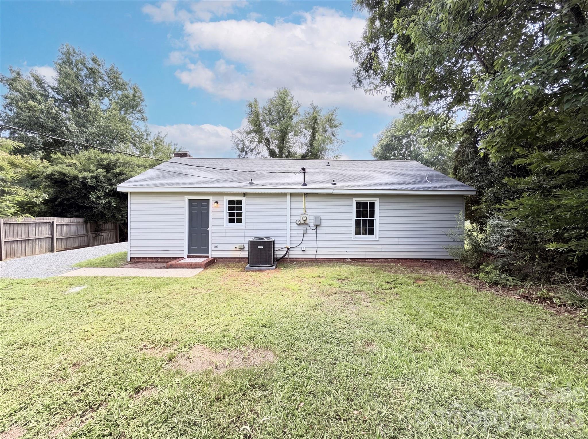 6912 Fieldlark Lane — Charlotte
