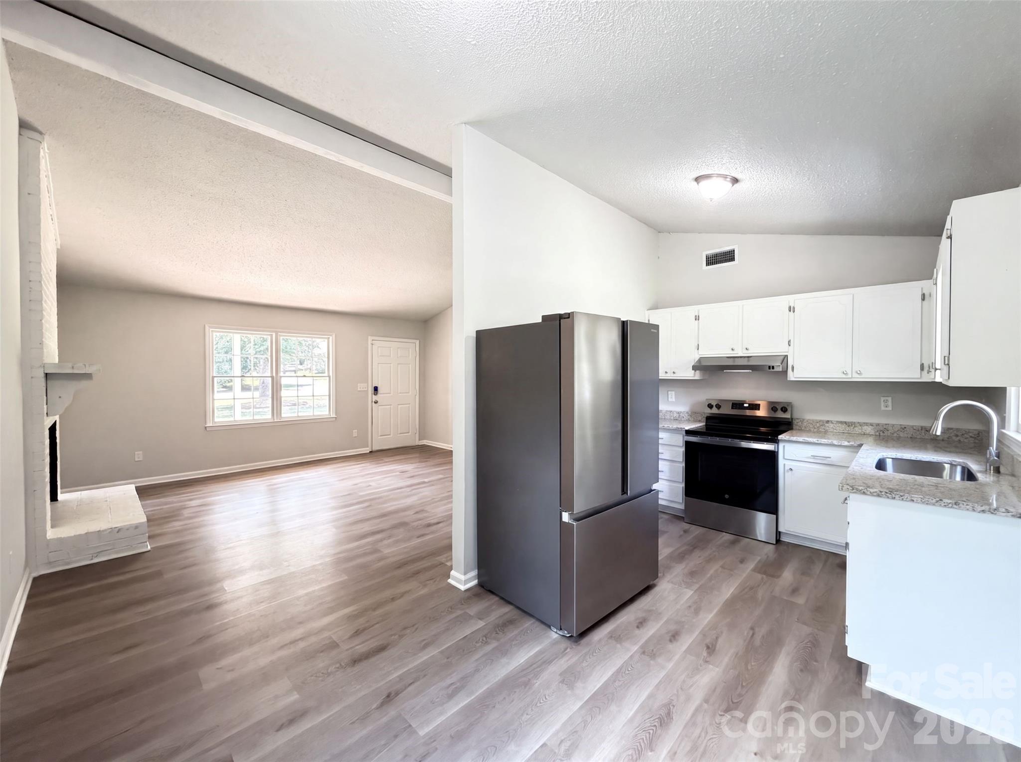 6912 Fieldlark Lane — Charlotte