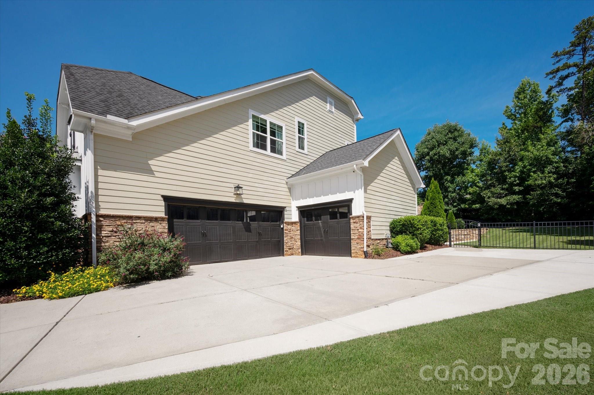 971 Castlewatch Drive — Fort Mill