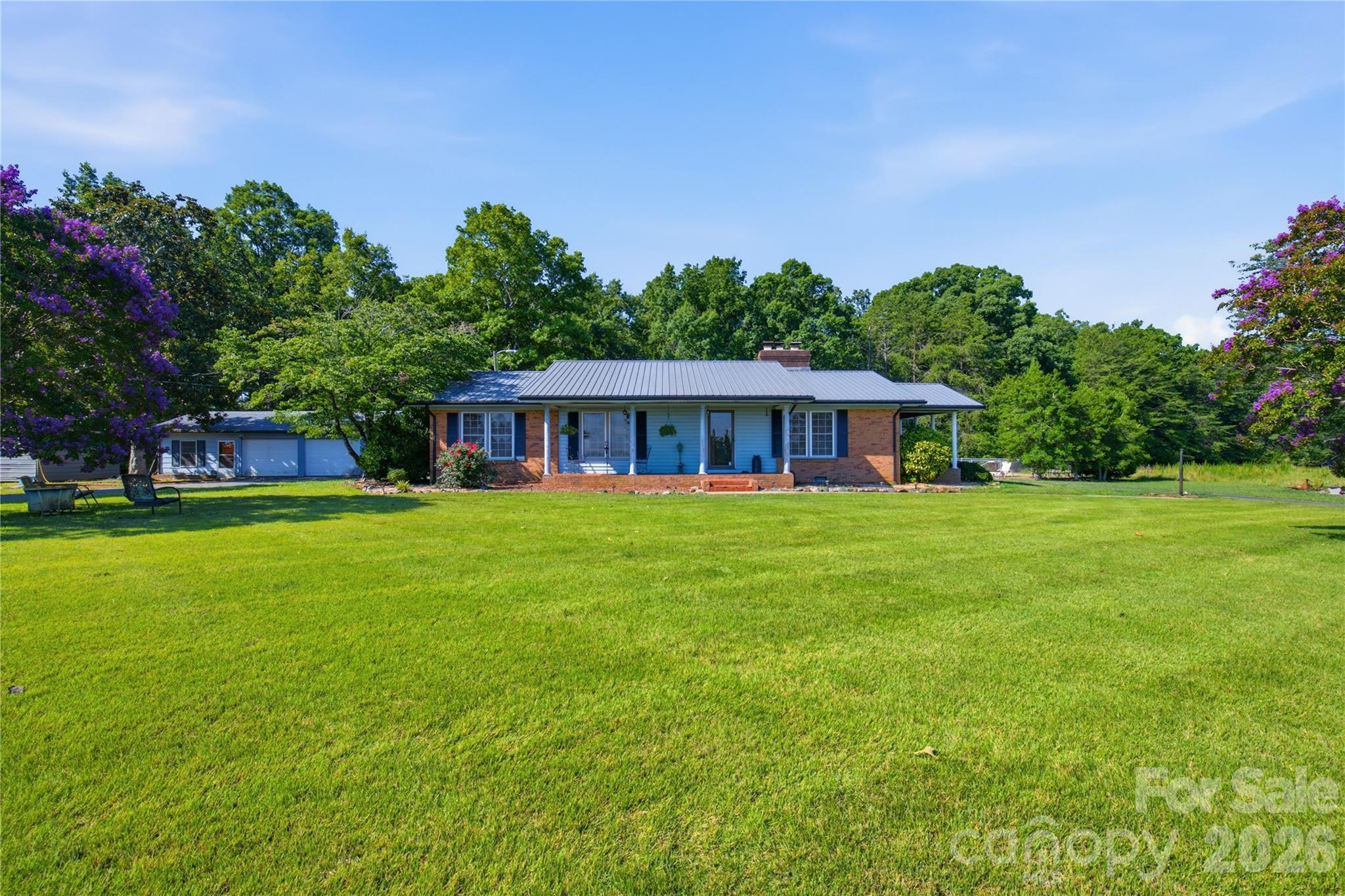 828 Ferry Road — Forest City
