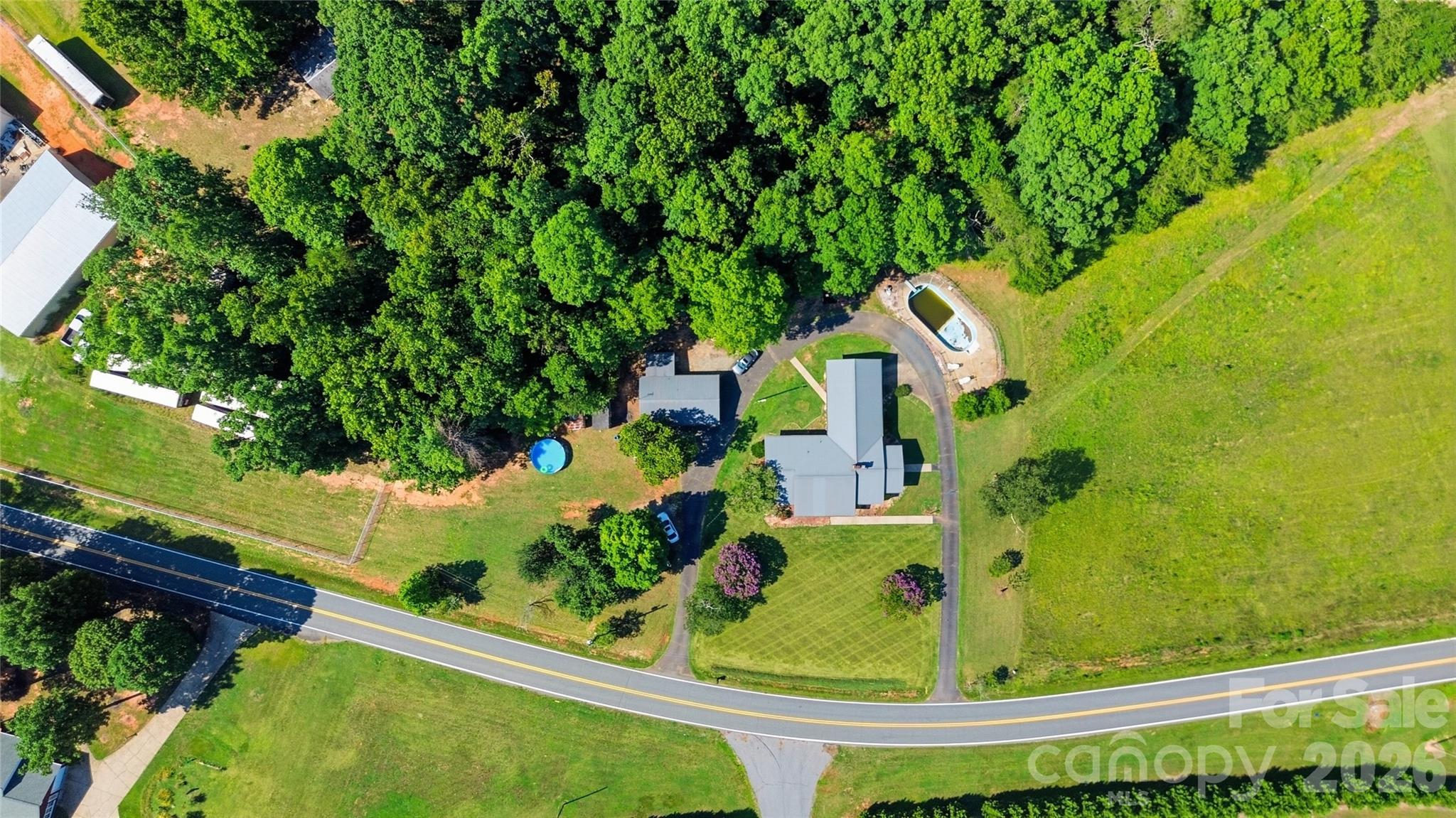 828 Ferry Road — Forest City