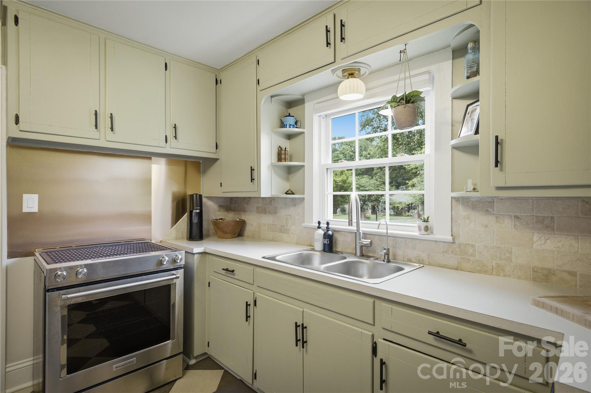 904 Bounous Street NW — Valdese