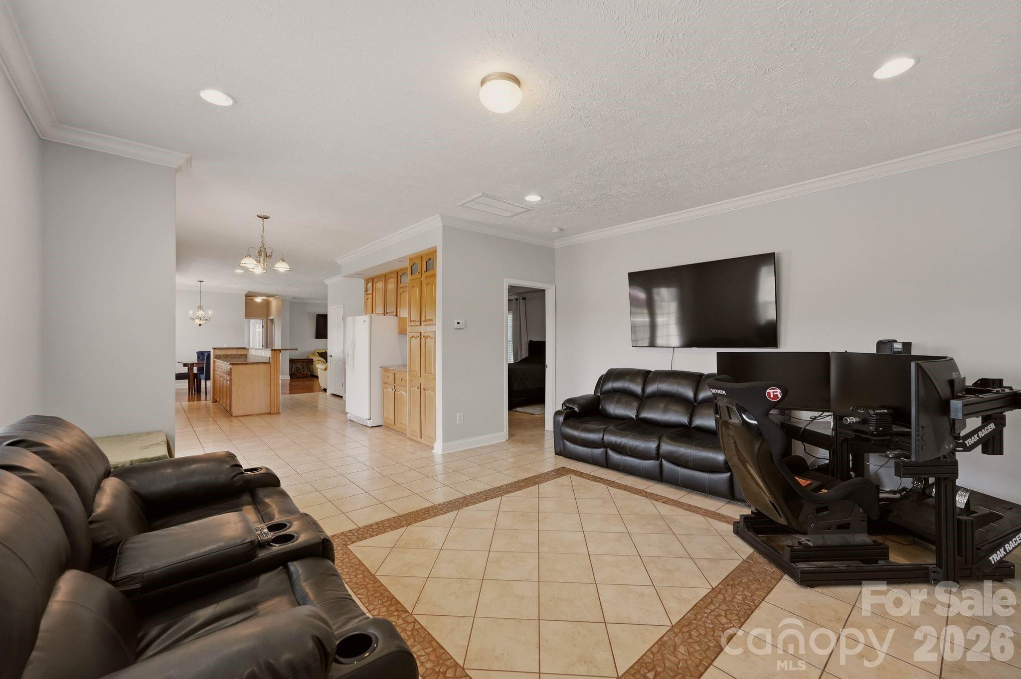 6795 Jones Road — Salisbury