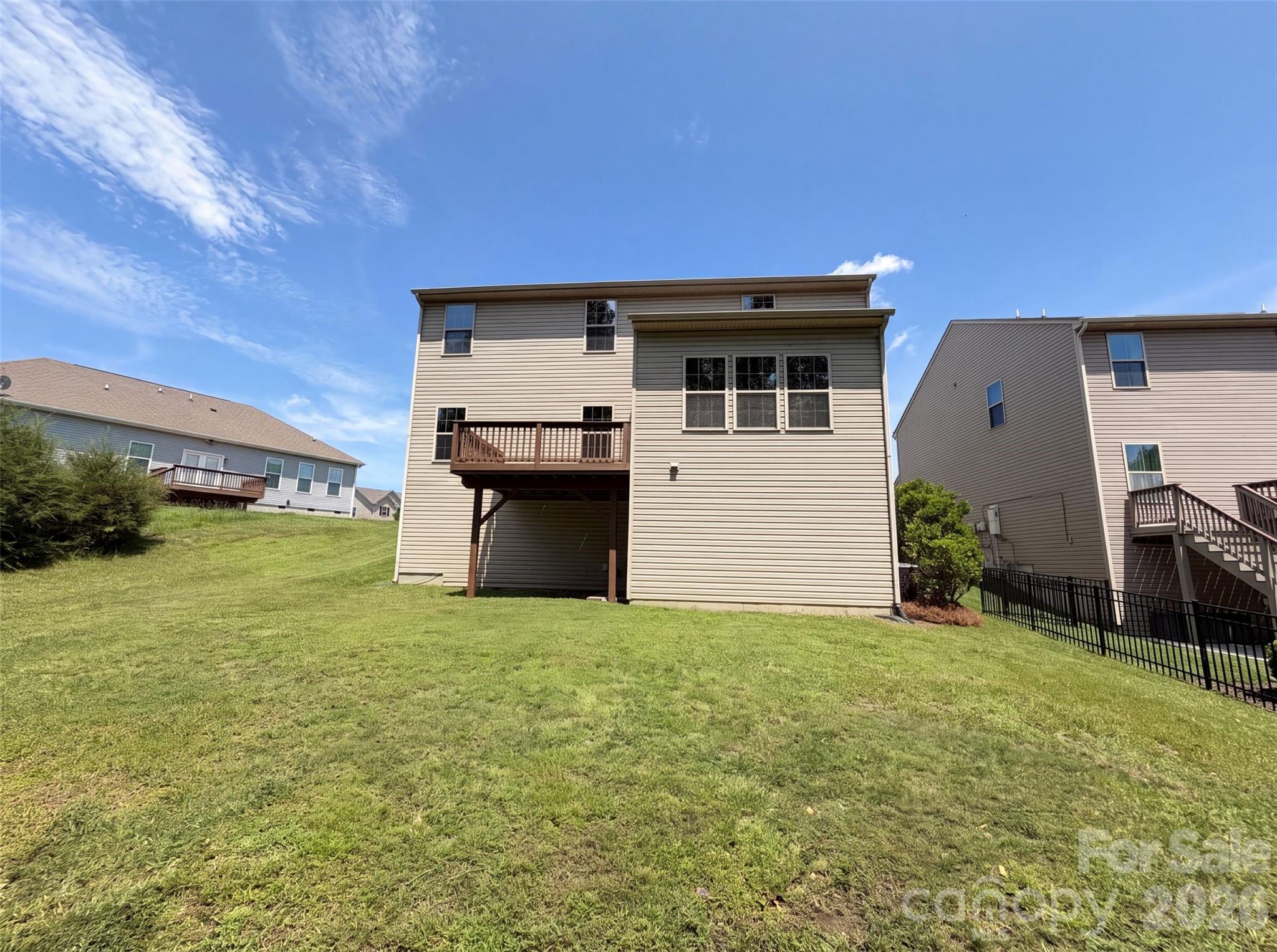 2275 Stone Pile Drive SW — Concord