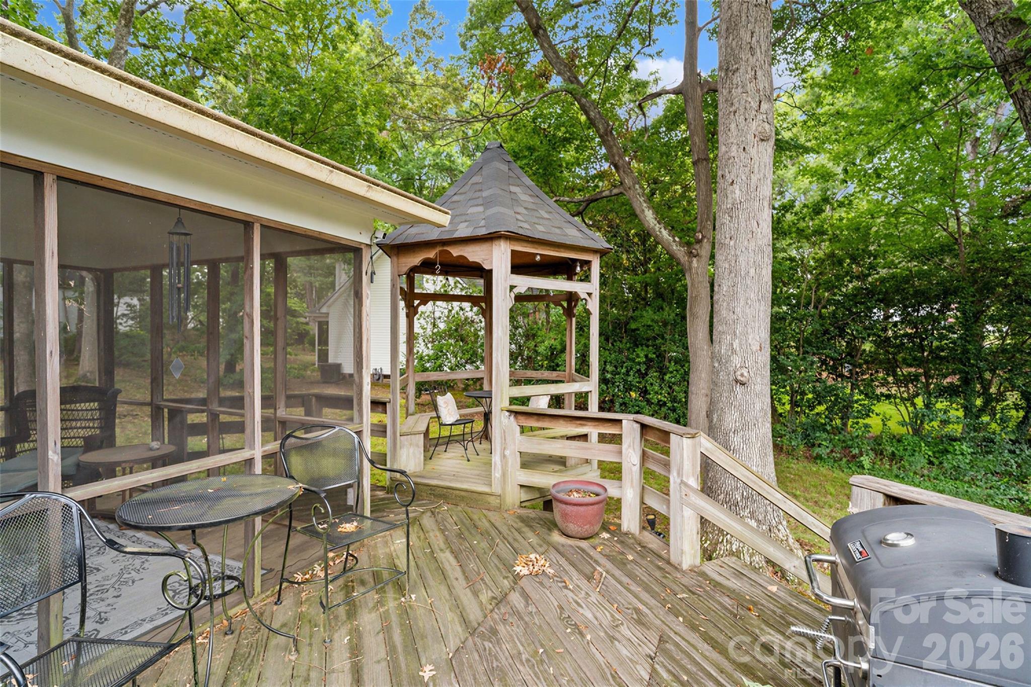 400 S Westover Drive — Monroe