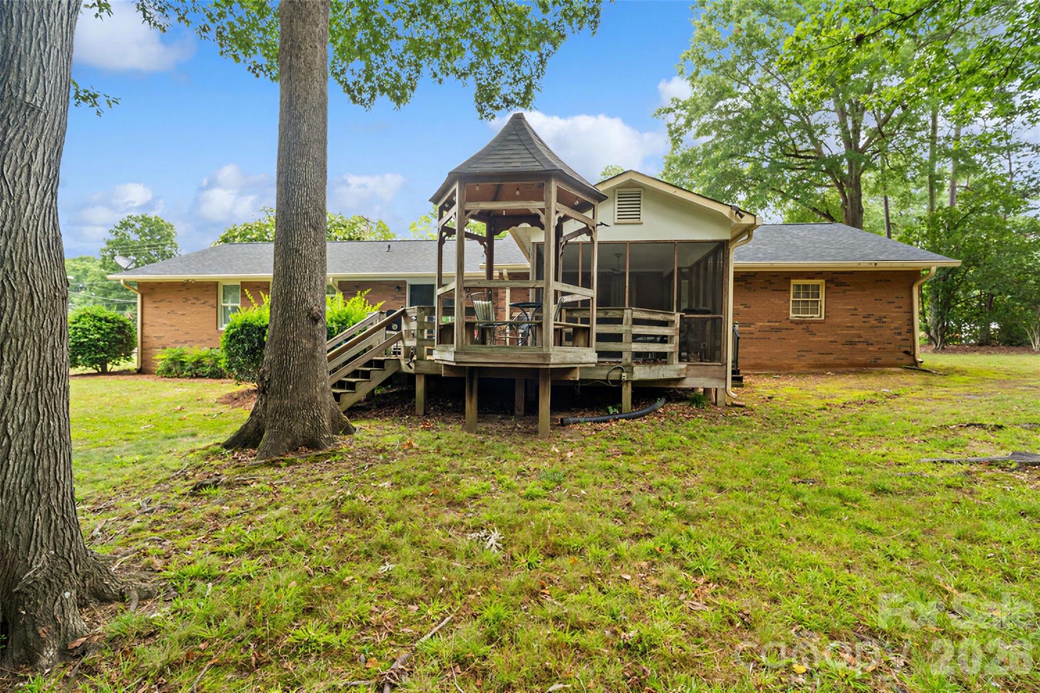 400 S Westover Drive — Monroe