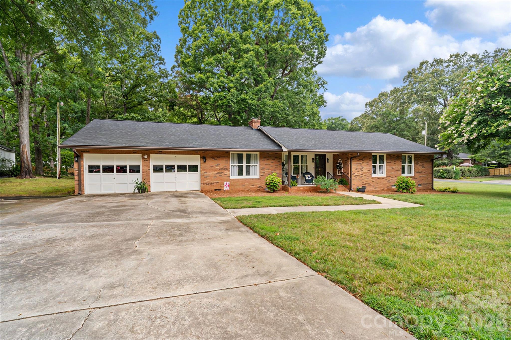 400 S Westover Drive — Monroe