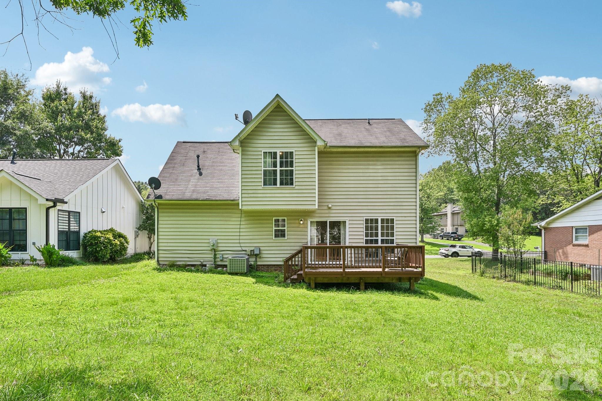 7329 Starvalley Drive — Charlotte