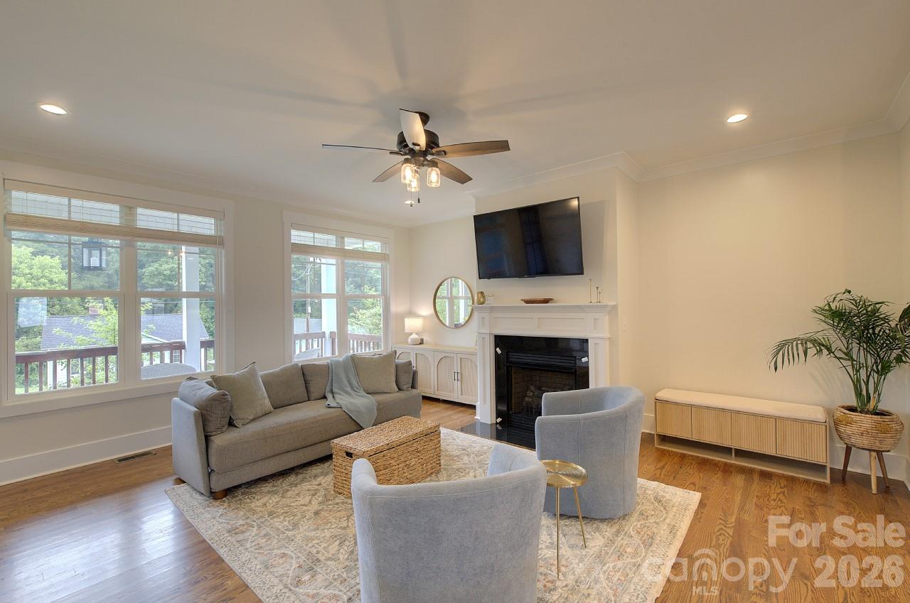 306 Clay Street — Belmont