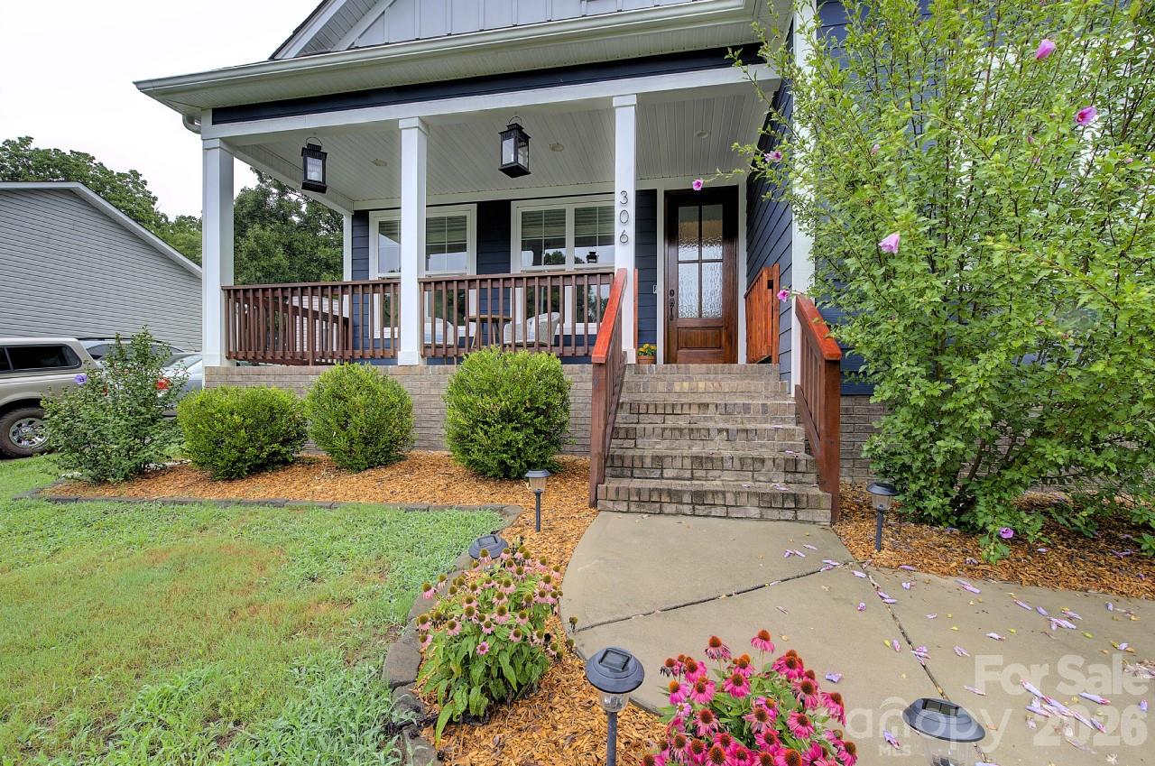 306 Clay Street — Belmont