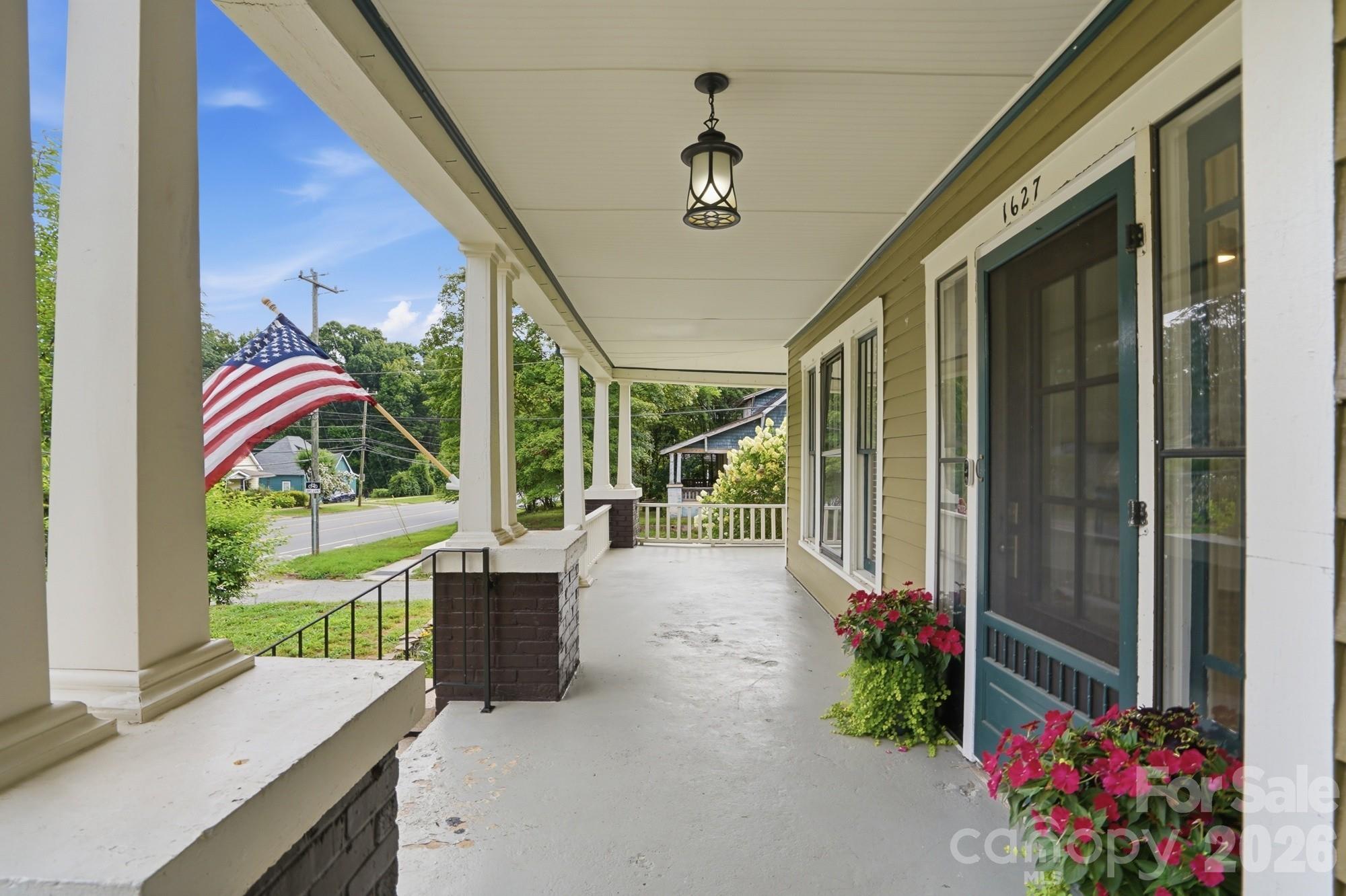 1627 N Main Street — Salisbury