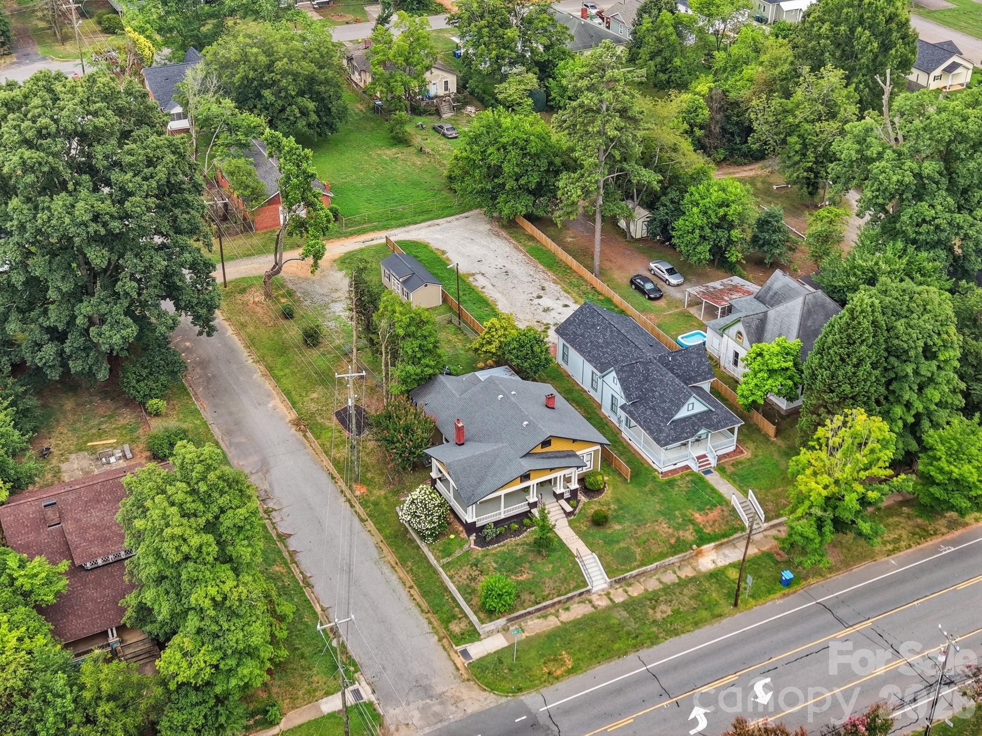 1627 N Main Street — Salisbury