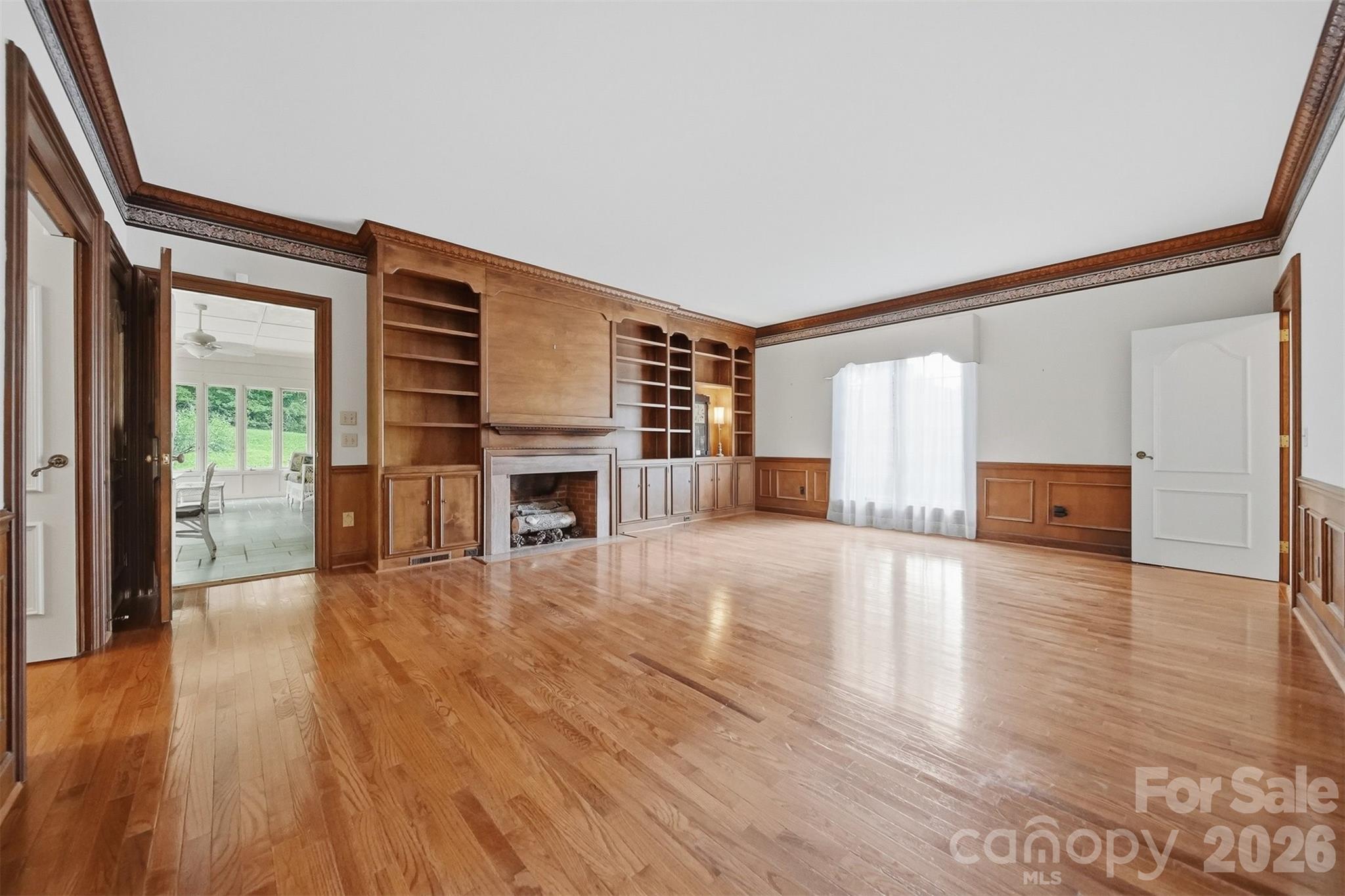 2373 Wilkesboro Boulevard — Lenoir