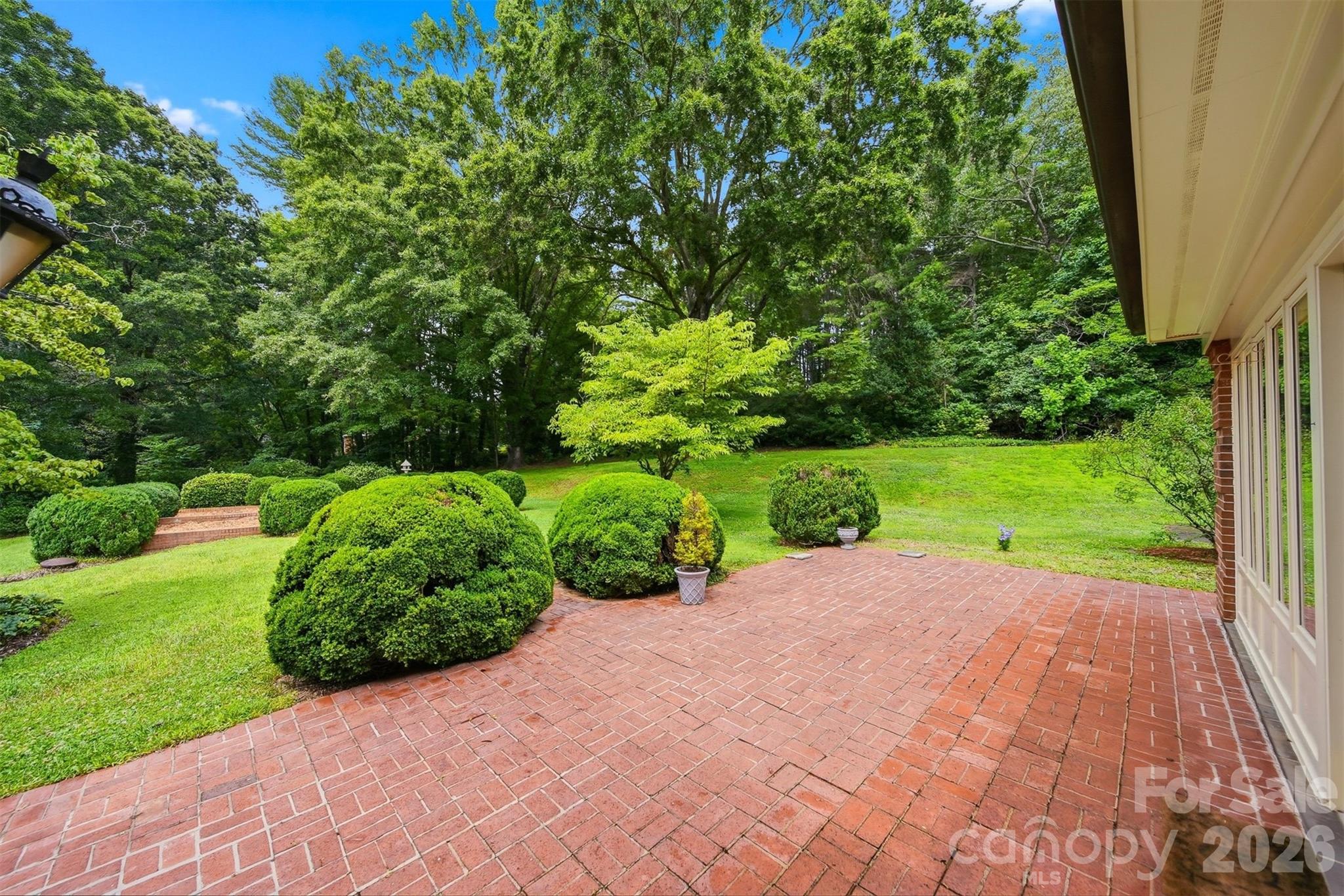 2373 Wilkesboro Boulevard — Lenoir