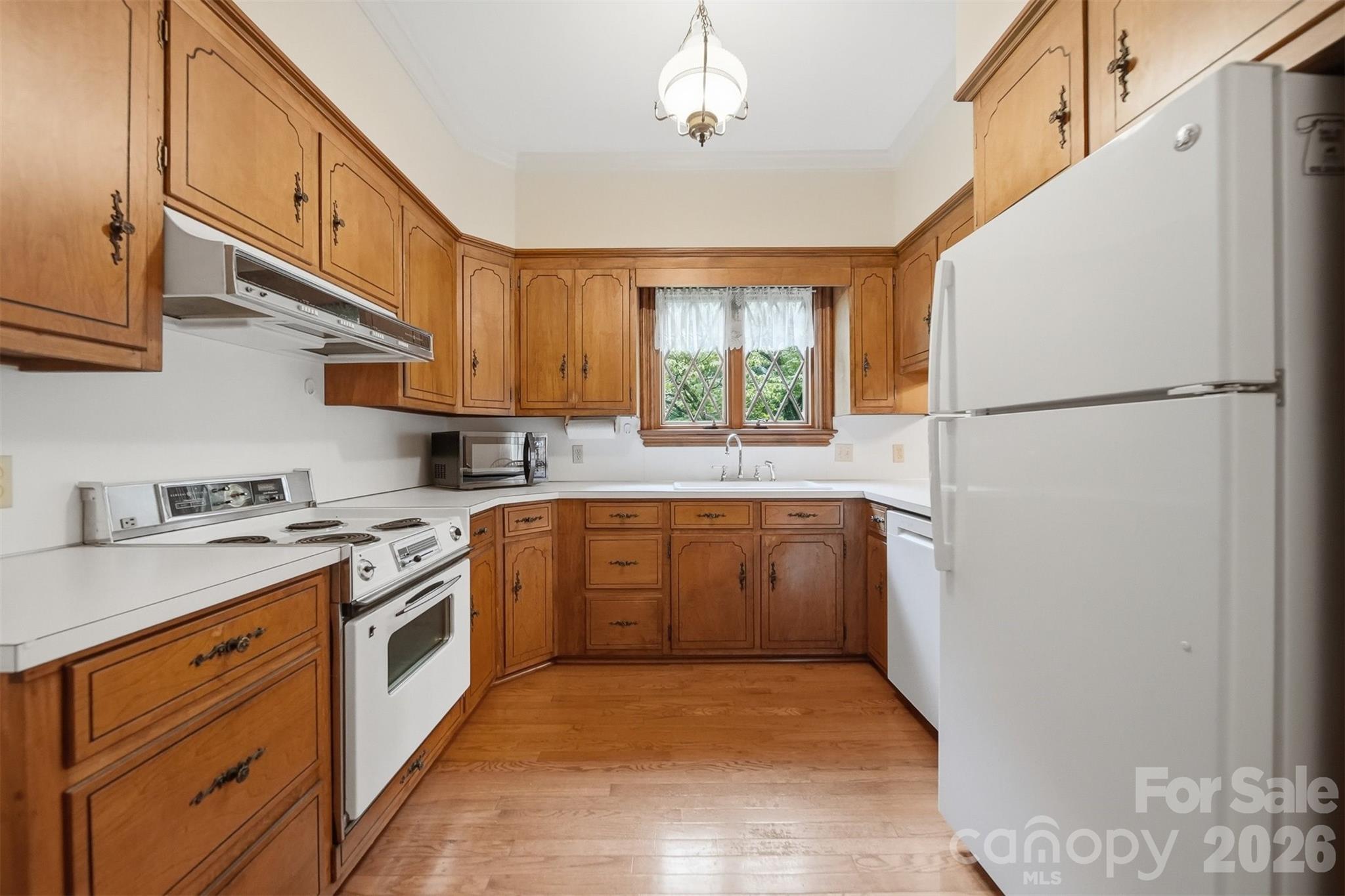 2373 Wilkesboro Boulevard — Lenoir