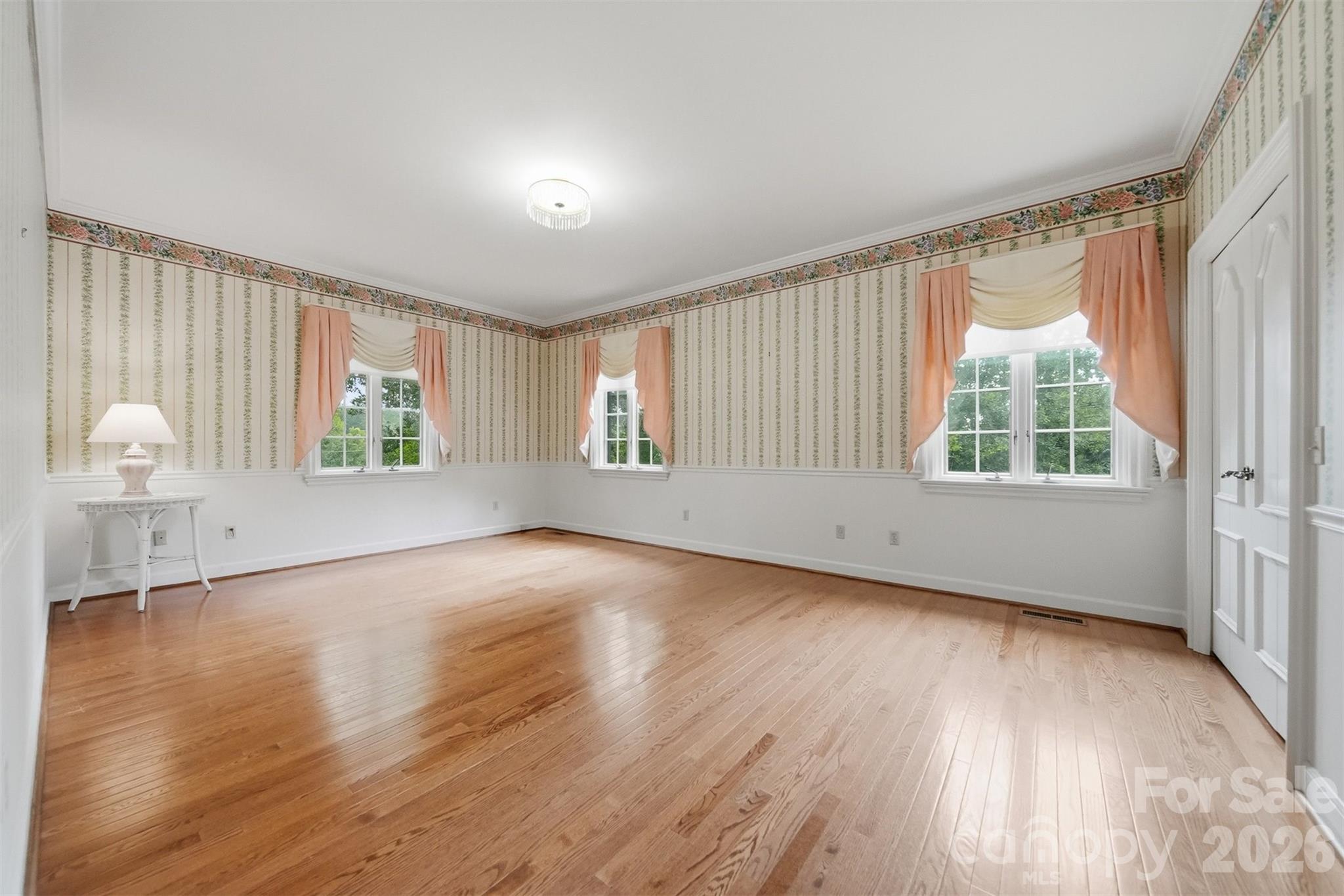 2373 Wilkesboro Boulevard — Lenoir