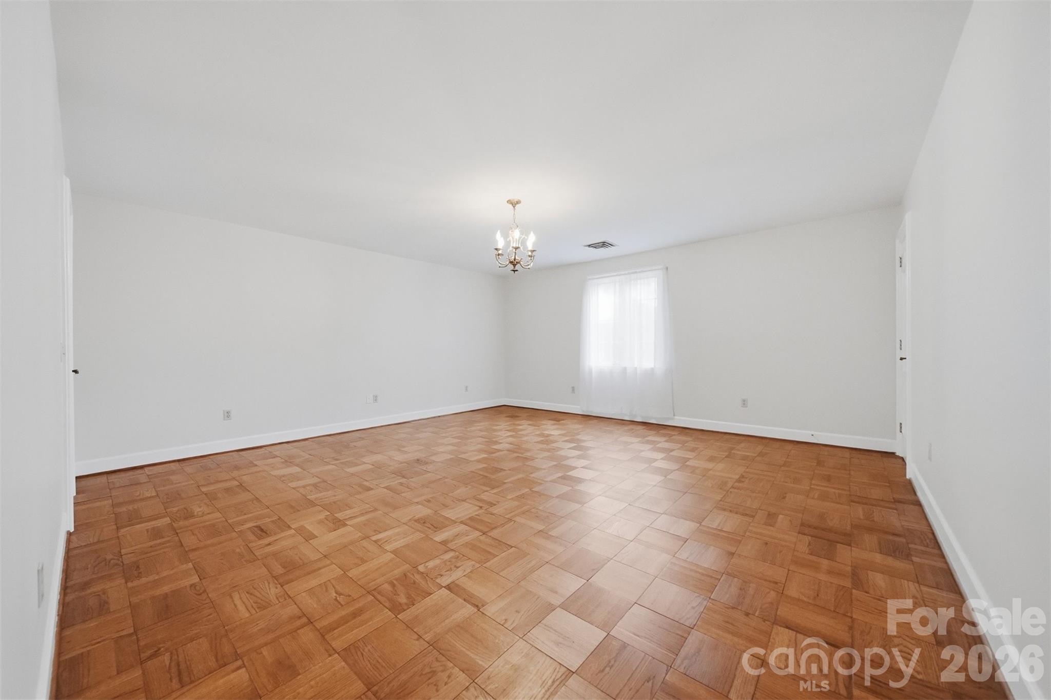 2373 Wilkesboro Boulevard — Lenoir