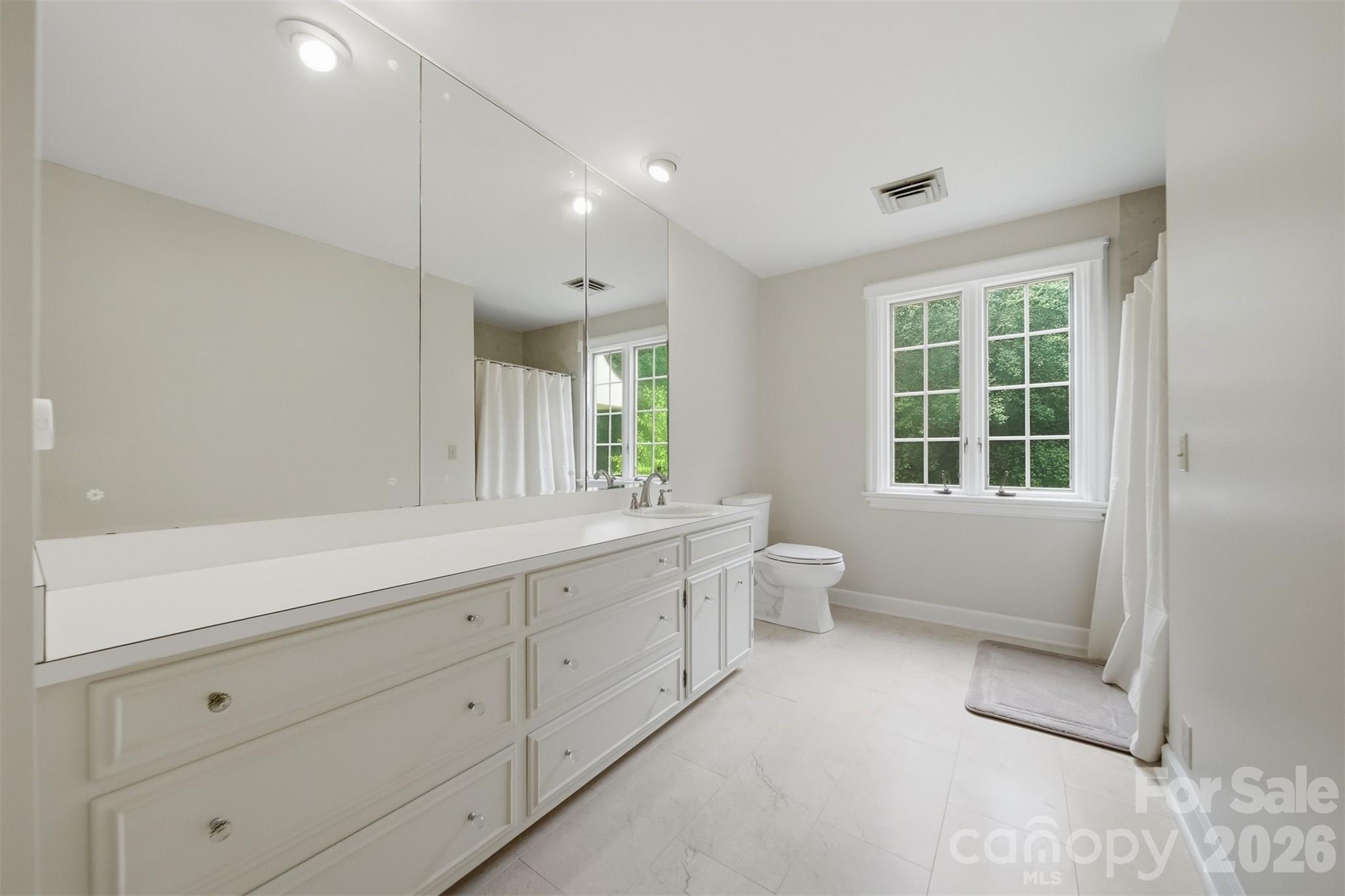 2373 Wilkesboro Boulevard — Lenoir