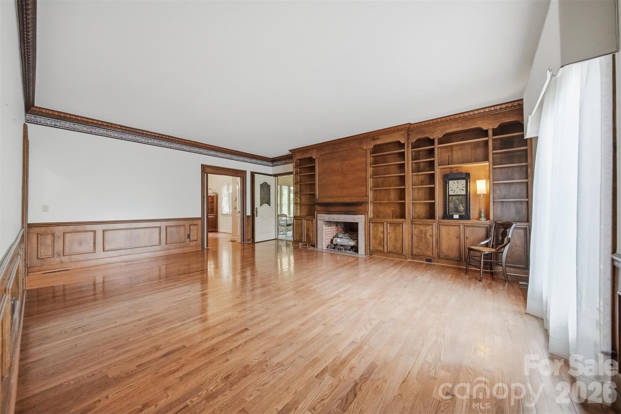 2373 Wilkesboro Boulevard — Lenoir