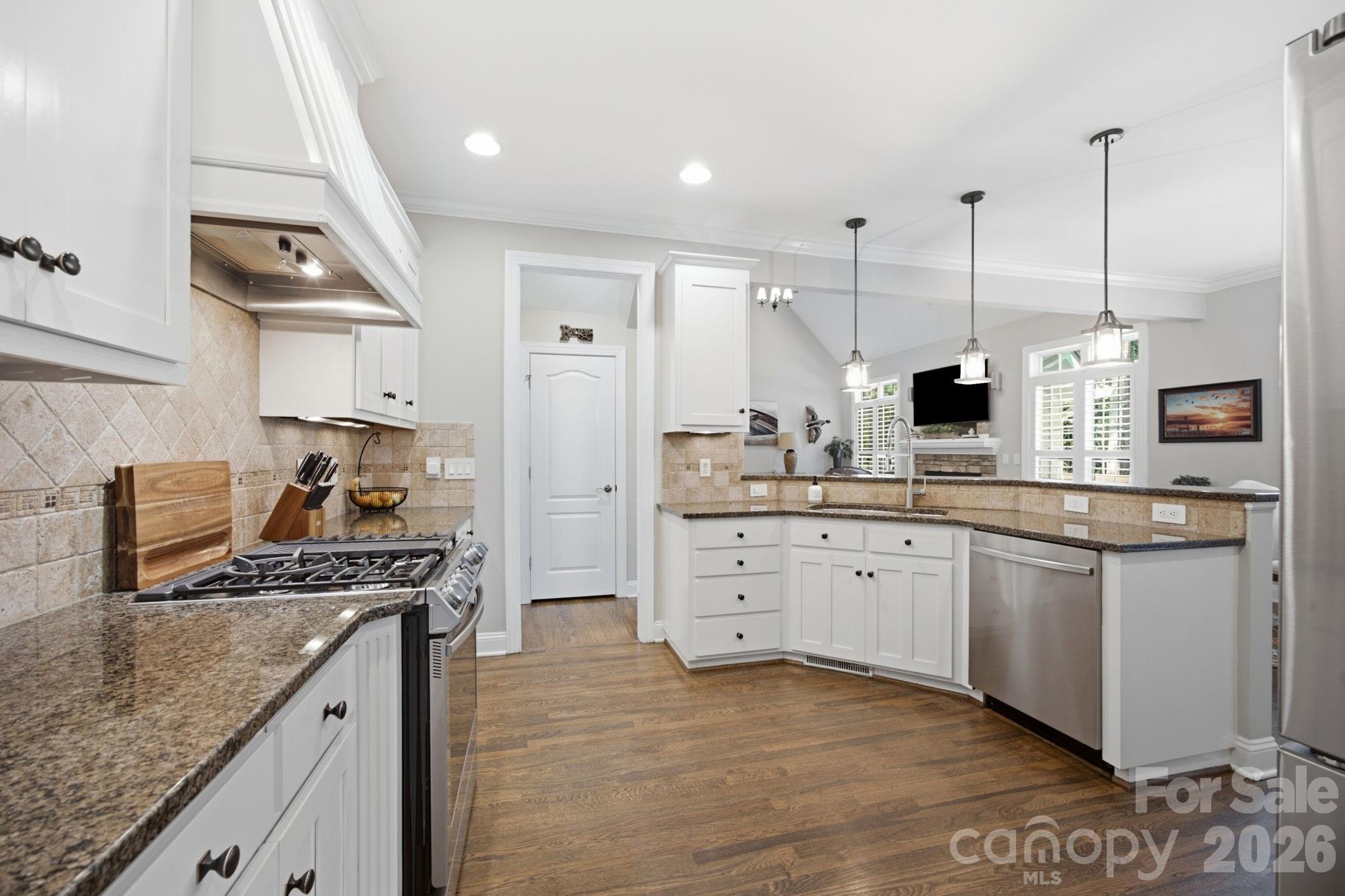 240 Silvercliff Drive — Mount Holly