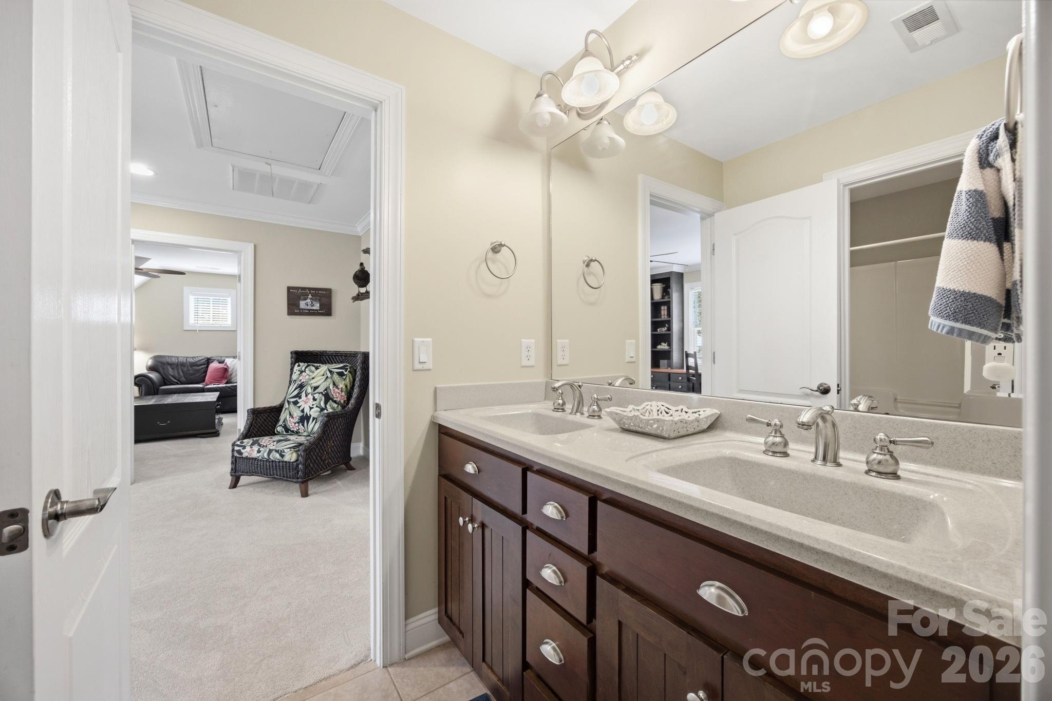 240 Silvercliff Drive — Mount Holly