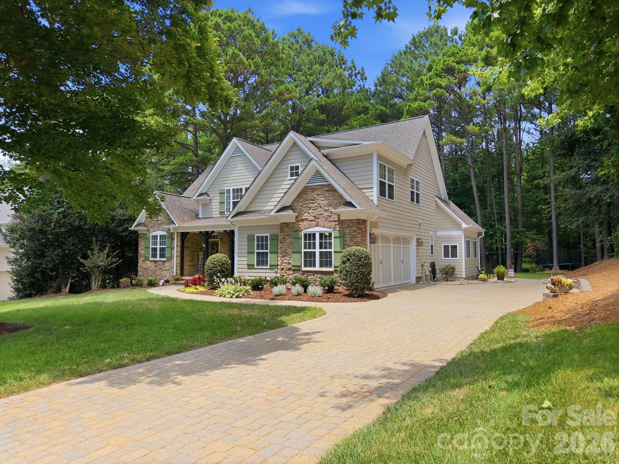 240 Silvercliff Drive — Mount Holly
