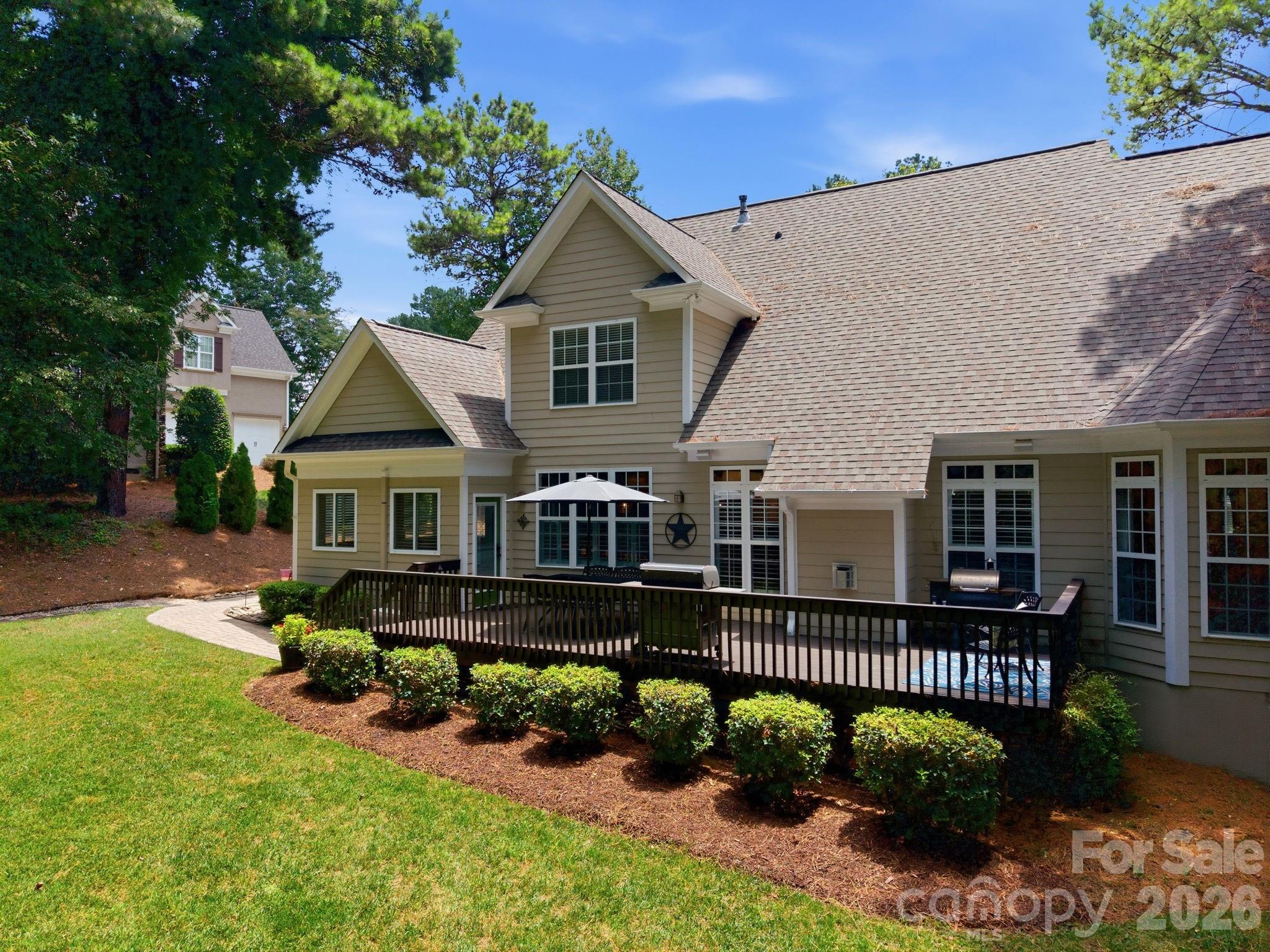 240 Silvercliff Drive — Mount Holly