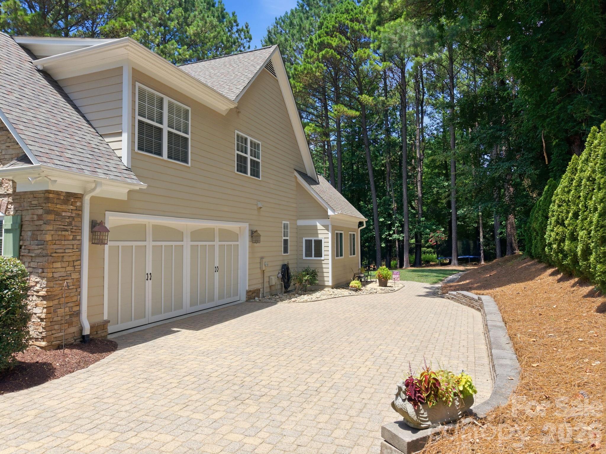 240 Silvercliff Drive — Mount Holly