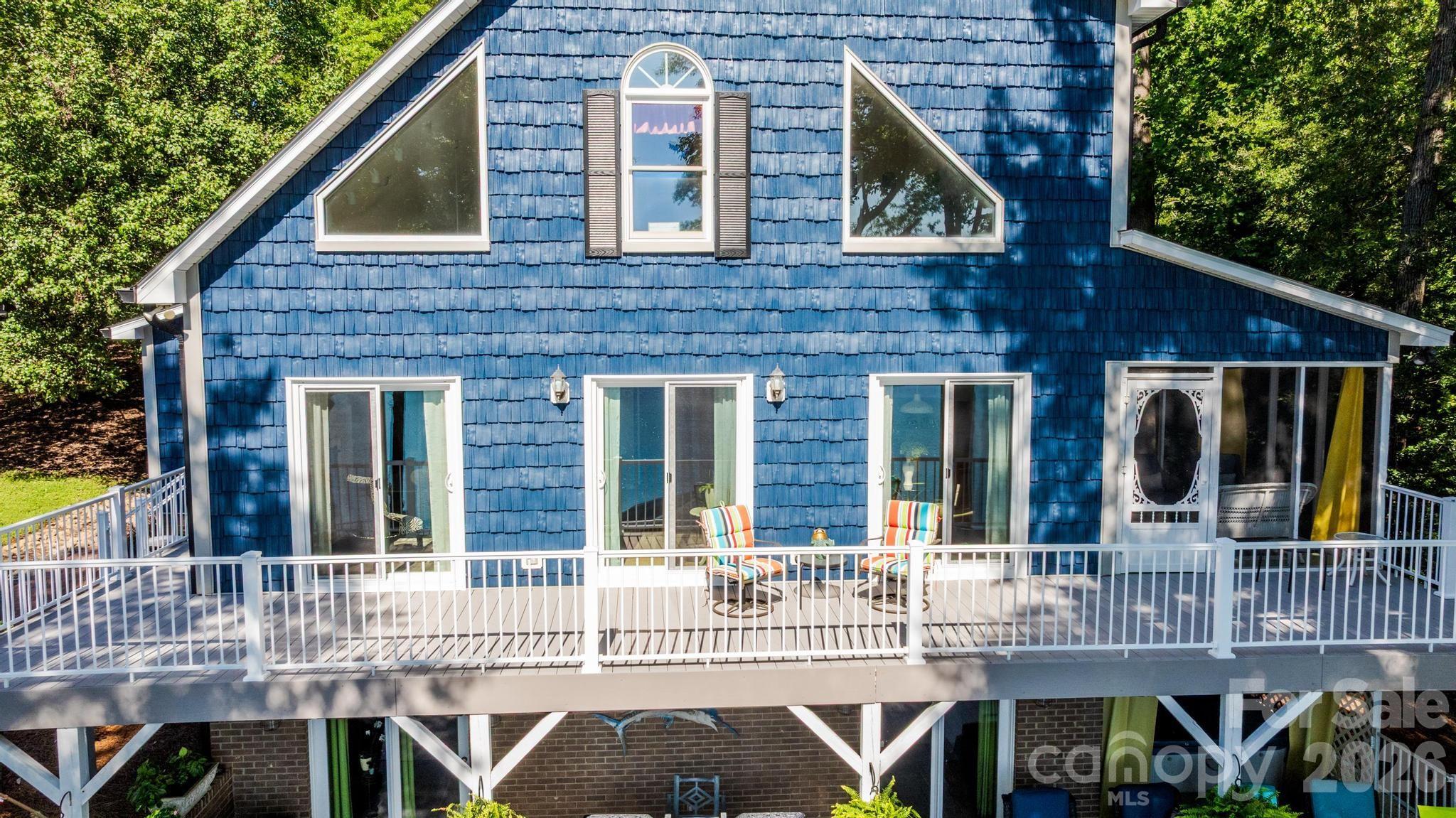 8470 Marina Lane — Catawba