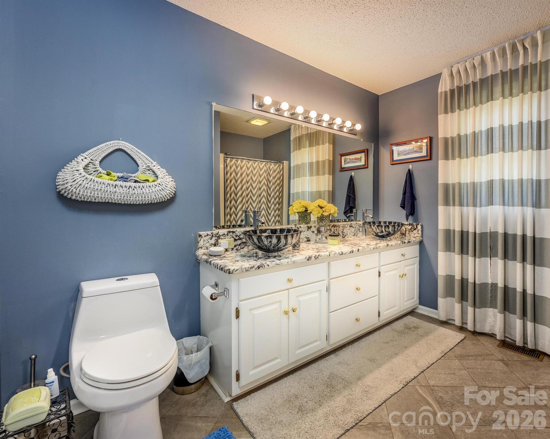 8470 Marina Lane — Catawba