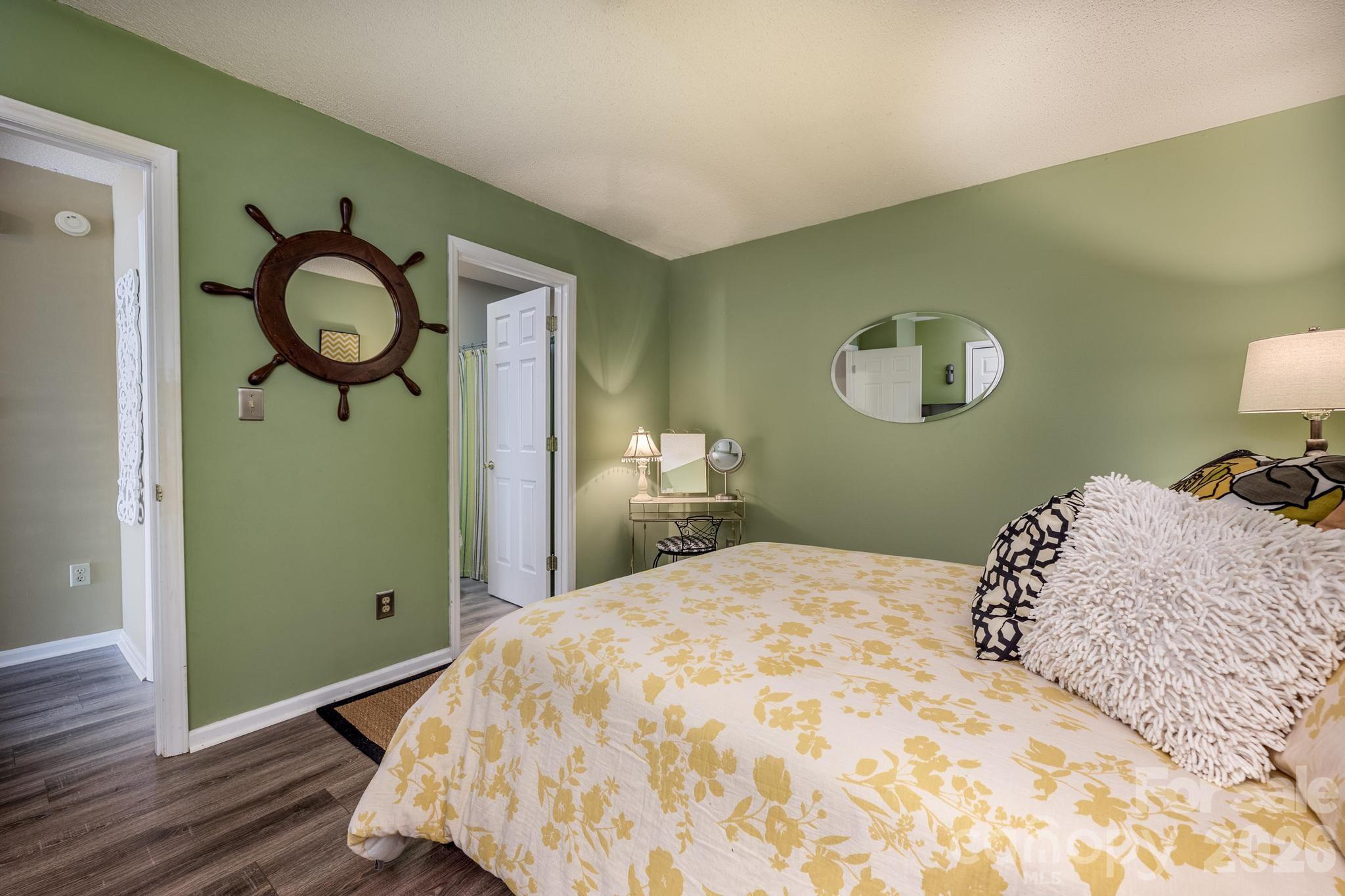 8470 Marina Lane — Catawba