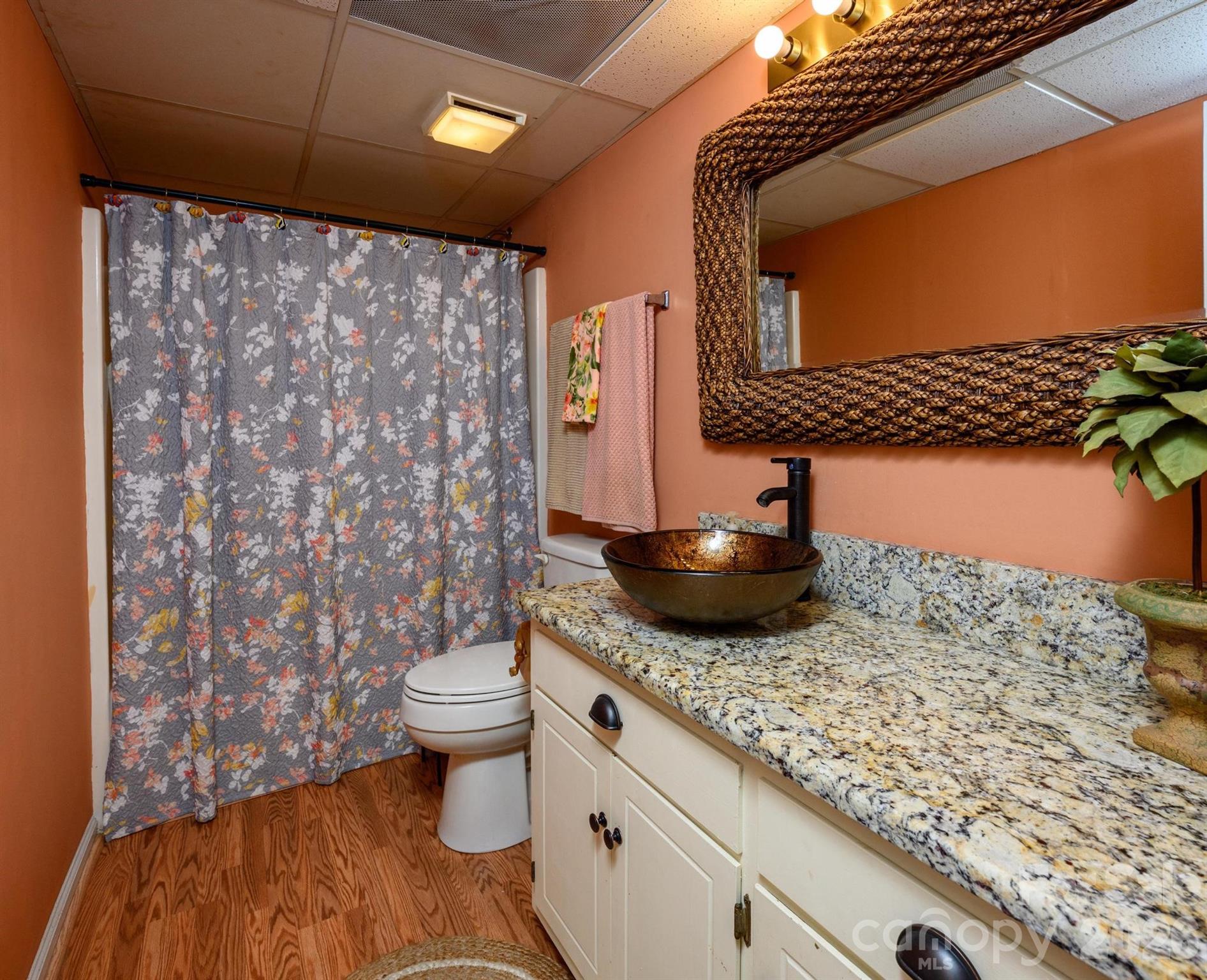 8470 Marina Lane — Catawba