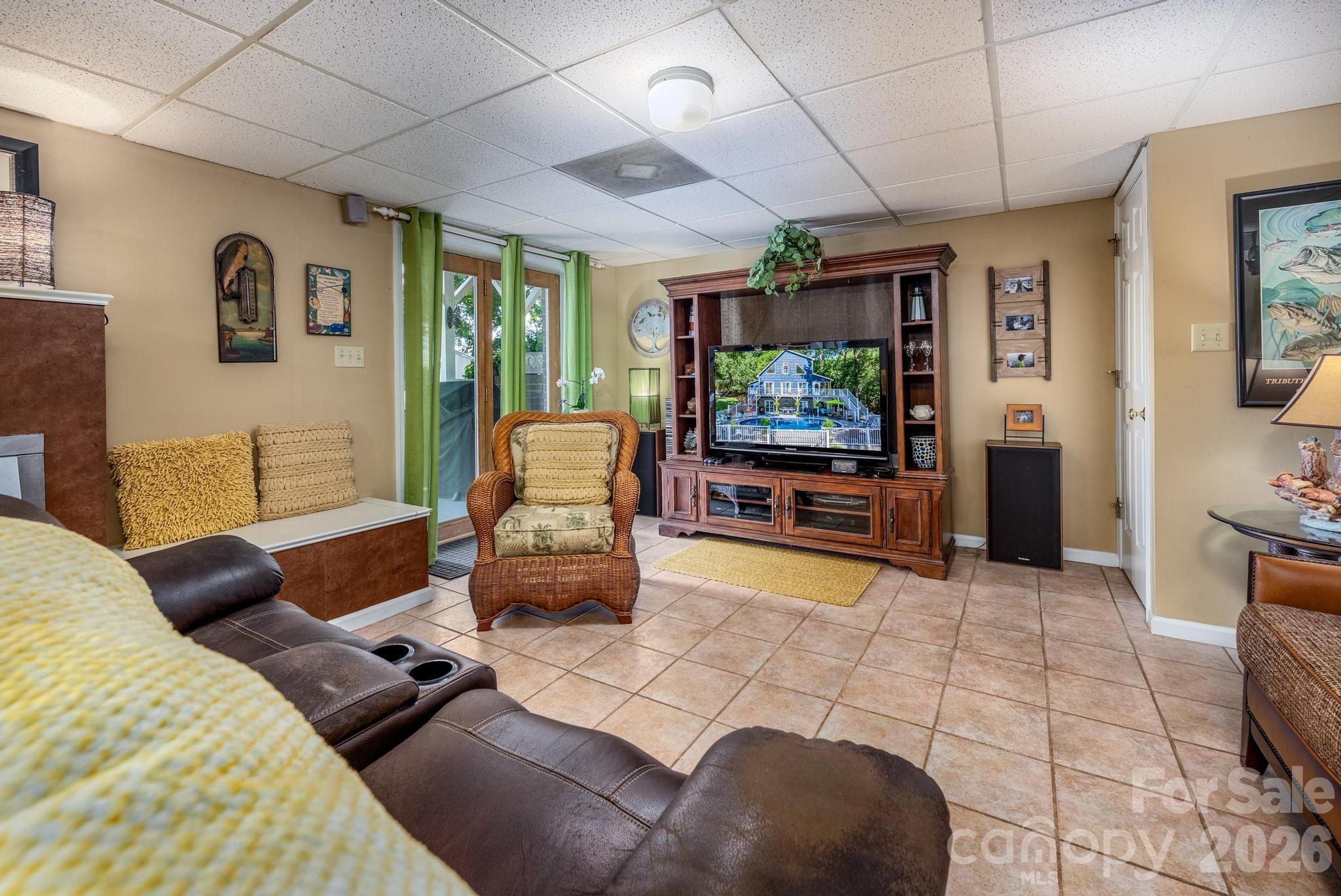 8470 Marina Lane — Catawba