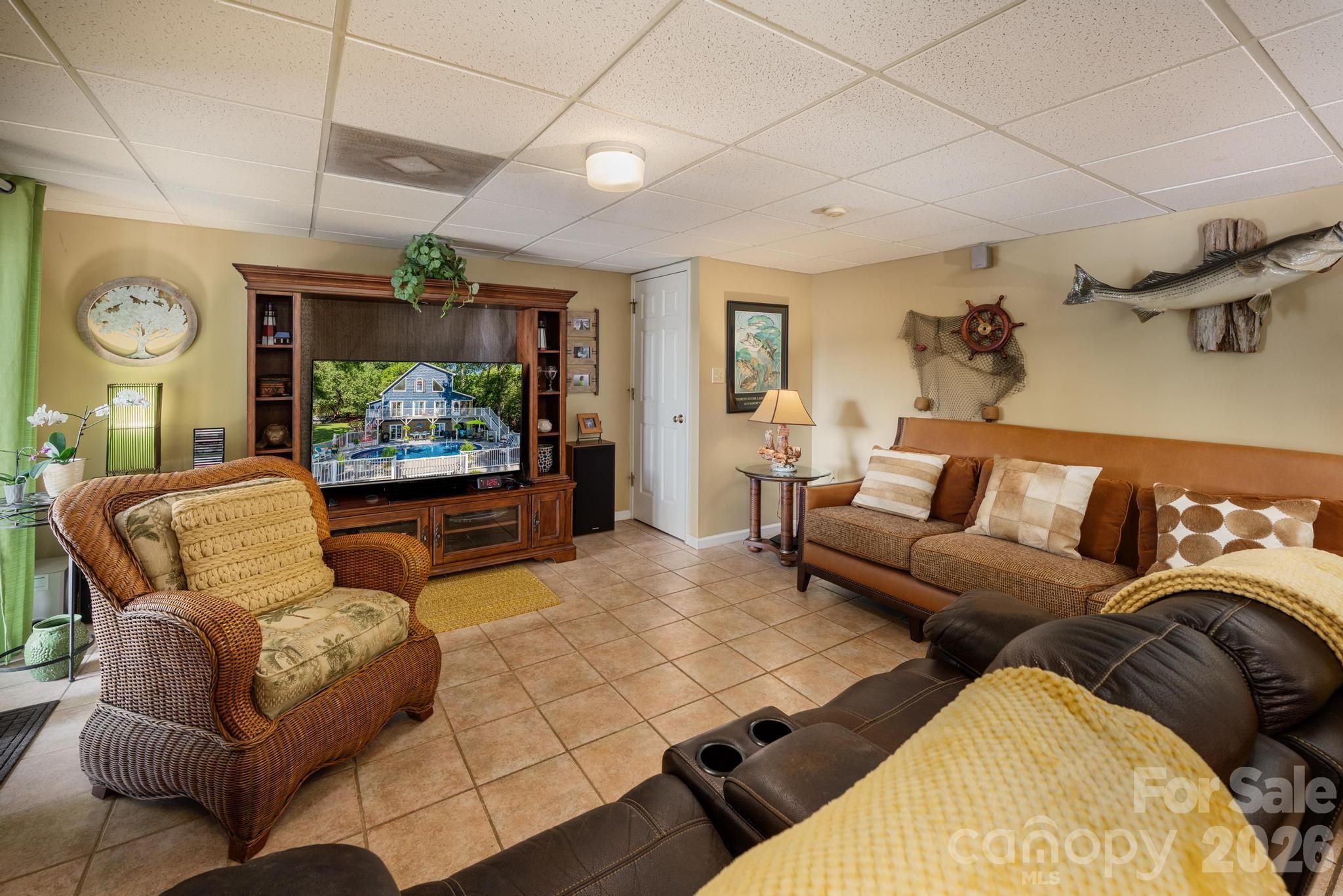 8470 Marina Lane — Catawba
