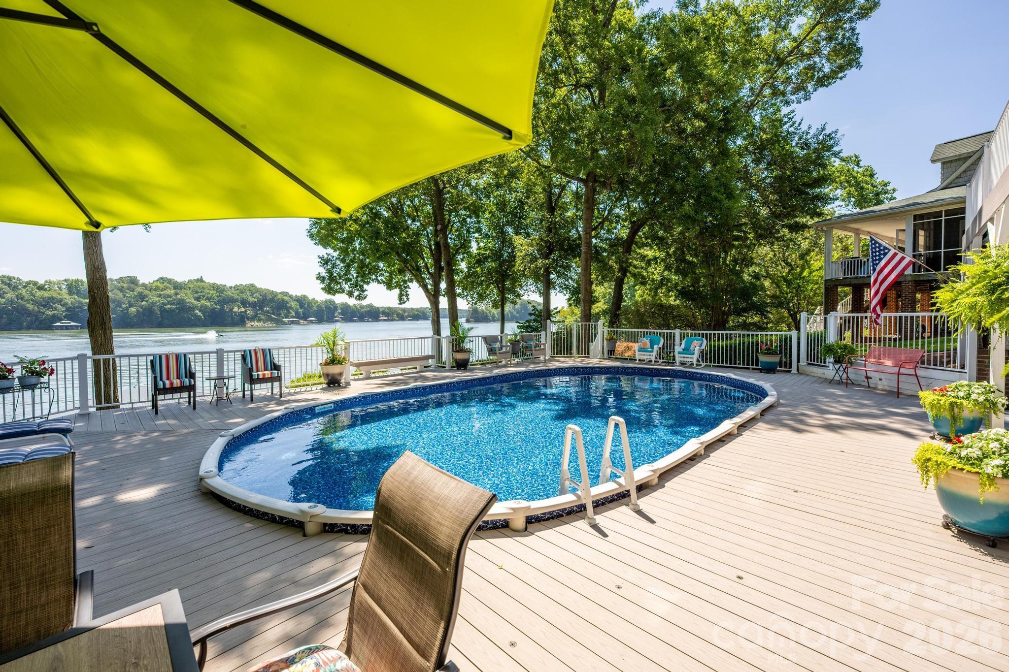 8470 Marina Lane — Catawba