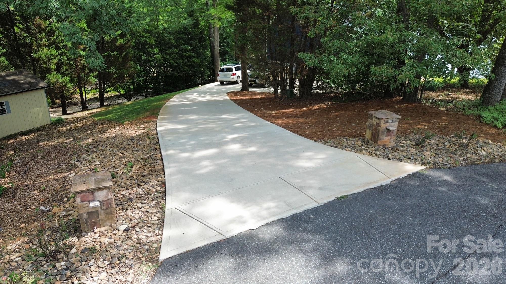 8470 Marina Lane — Catawba