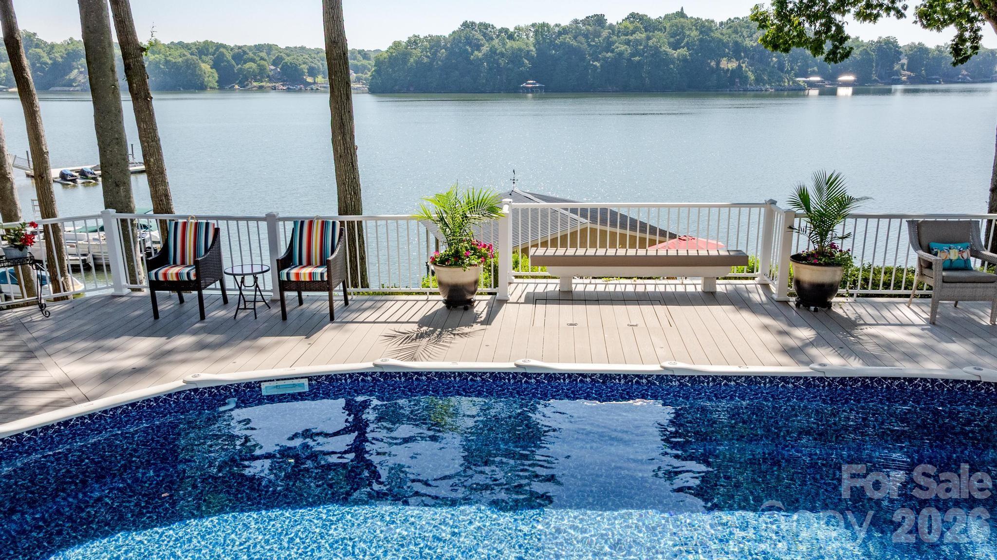 8470 Marina Lane — Catawba