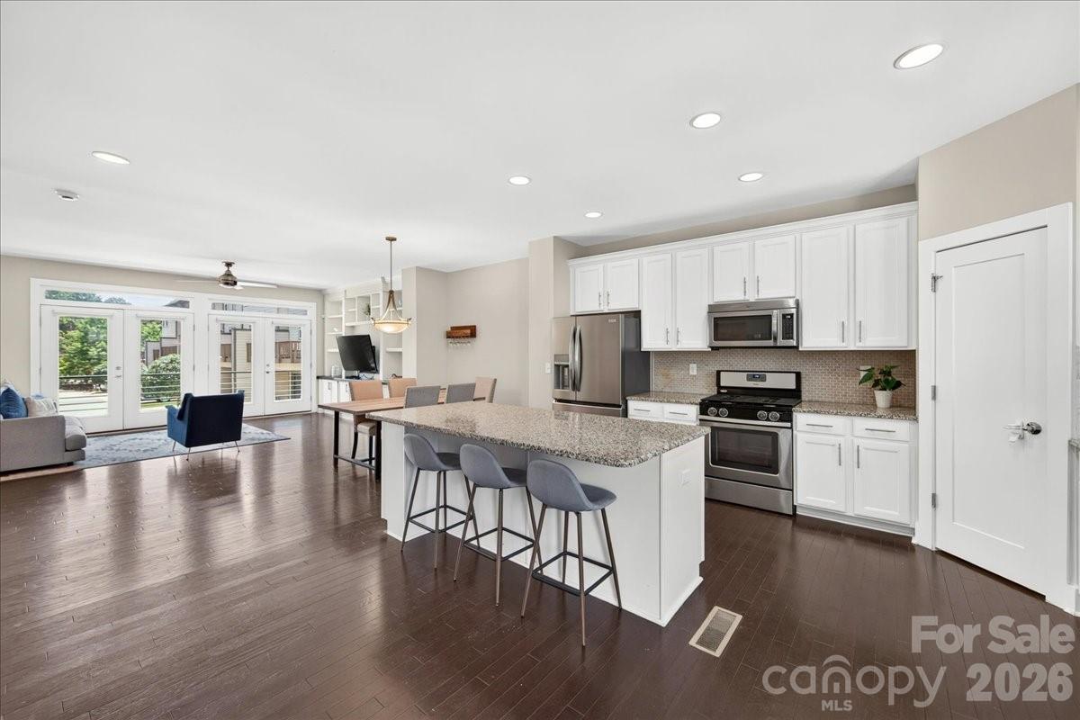 2115 Garabrandt Lane — Charlotte