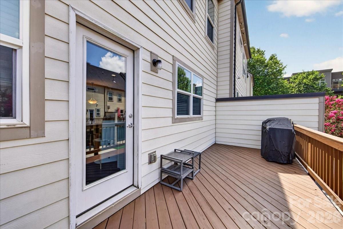 2115 Garabrandt Lane — Charlotte