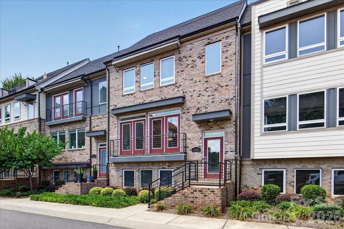 2115 Garabrandt Lane — Charlotte