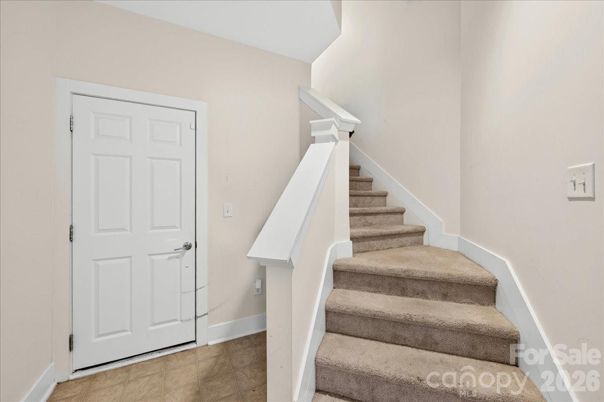 2115 Garabrandt Lane — Charlotte
