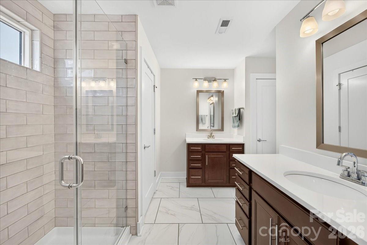 2115 Garabrandt Lane — Charlotte