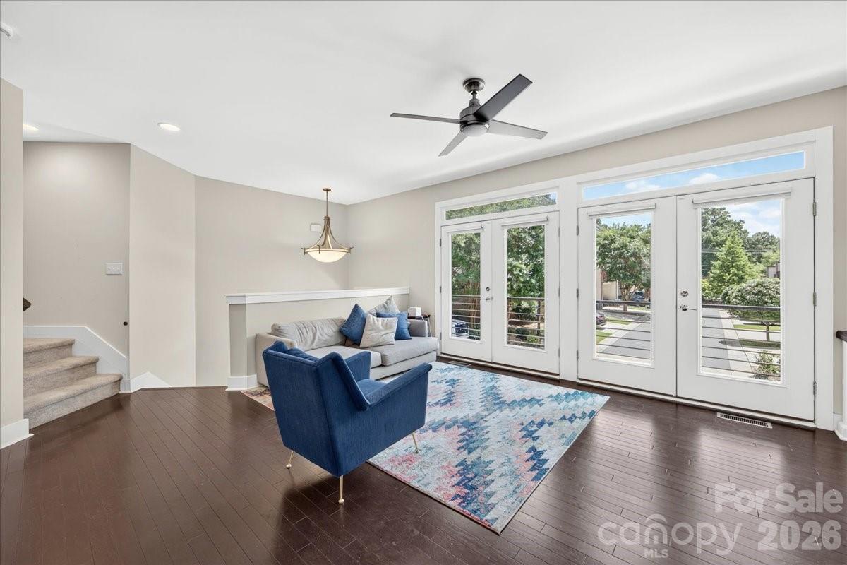 2115 Garabrandt Lane — Charlotte